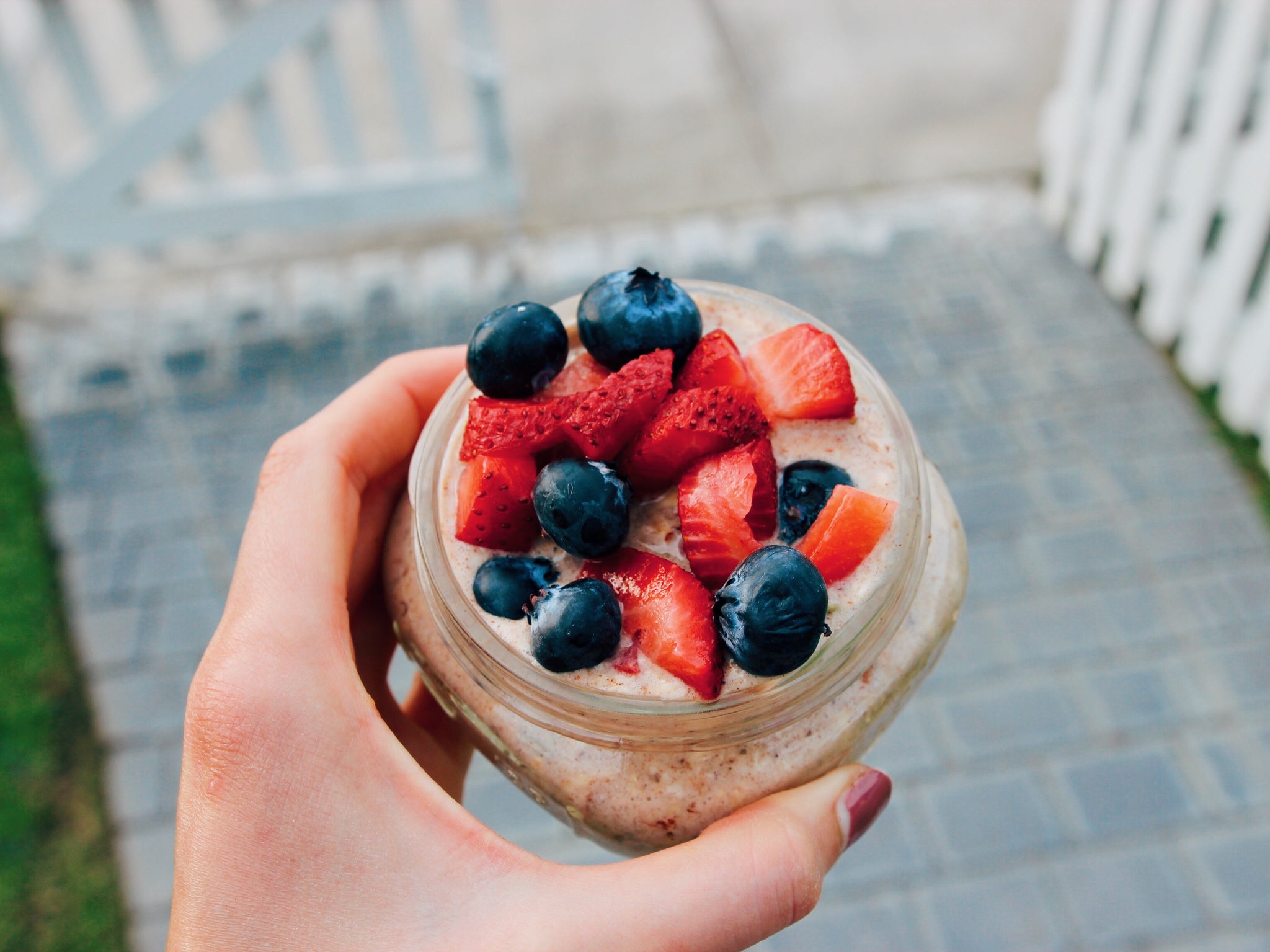 Very Berry Pie Overnight Oats Recipe