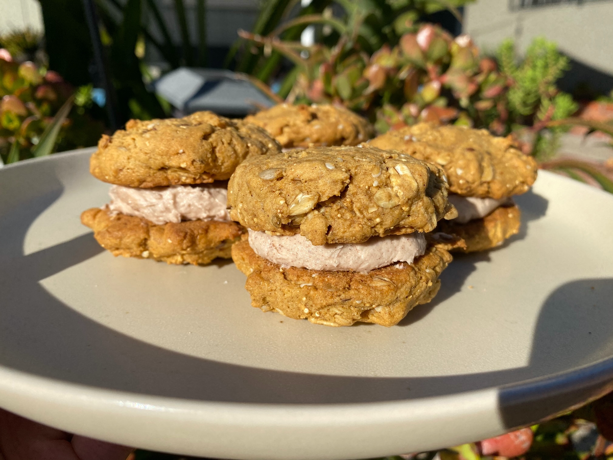Pumpkin Oatmeal Creme Pies